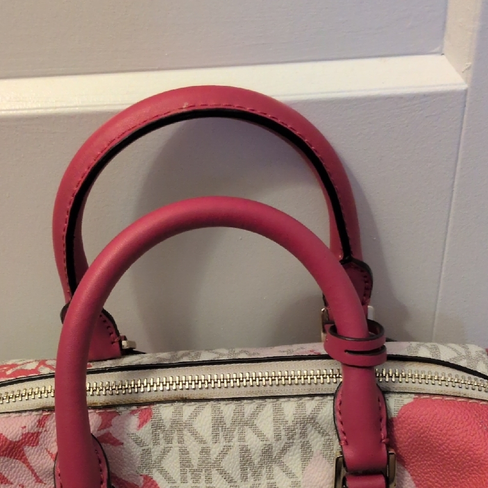 Michael Kors Pink and Cream Satchel - Picture 7 of 16